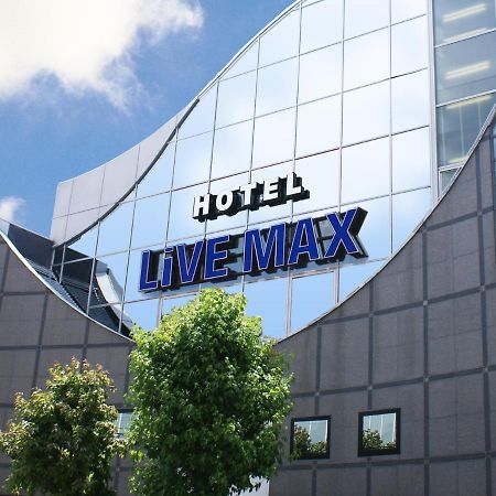 Hotel Livemax Budget Esaka Suita Bagian luar foto