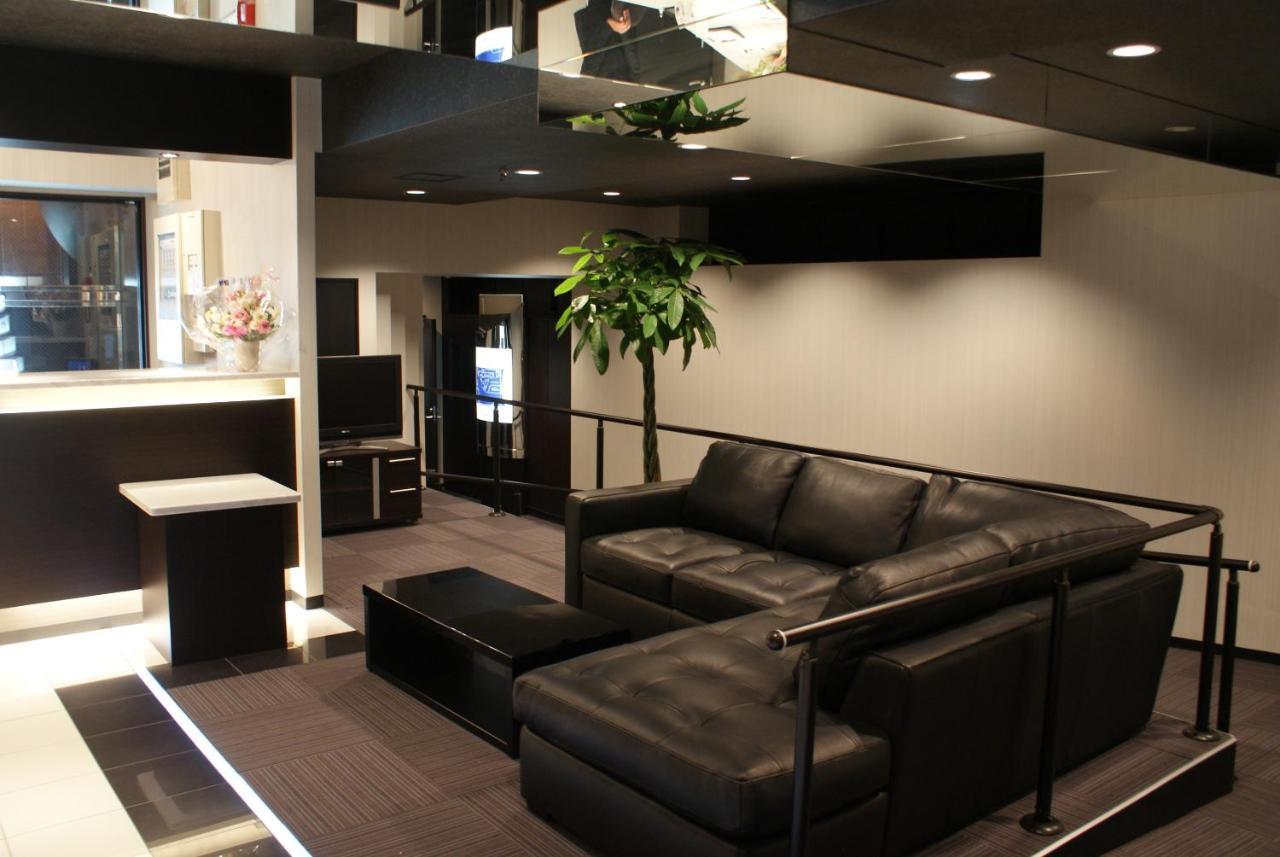 Hotel Livemax Budget Esaka Suita Bagian luar foto