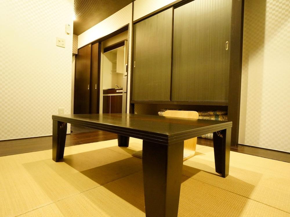 Hotel Livemax Budget Esaka Suita Bagian luar foto